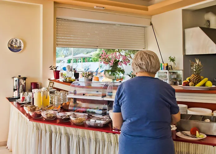 Regina Studios & Hotel