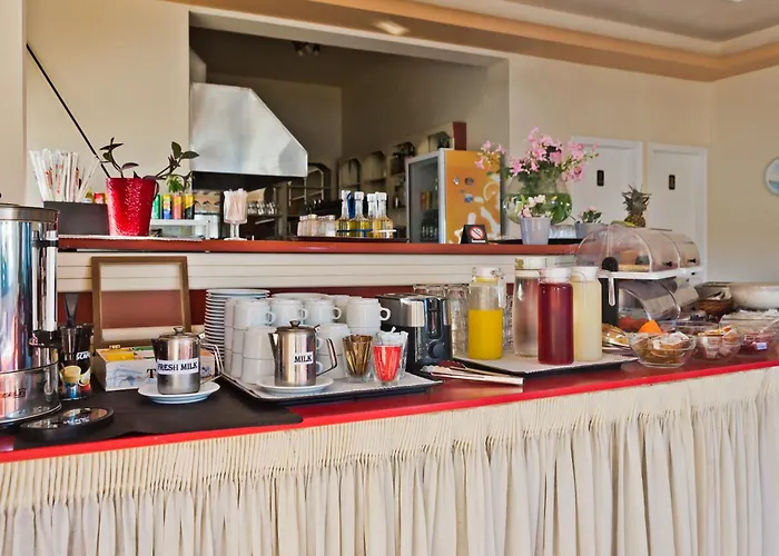 Regina Studios & Hotel