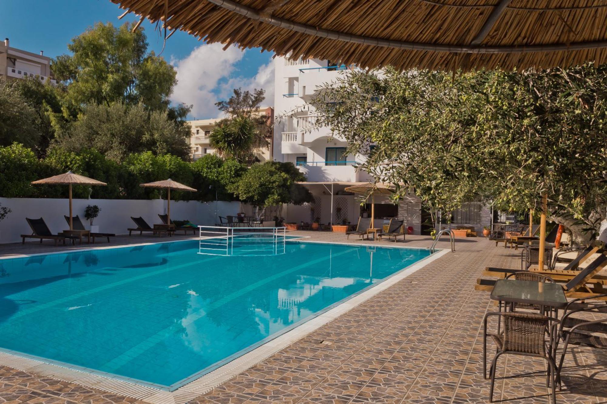 Regina & Hotel apartamentowy Karpatos