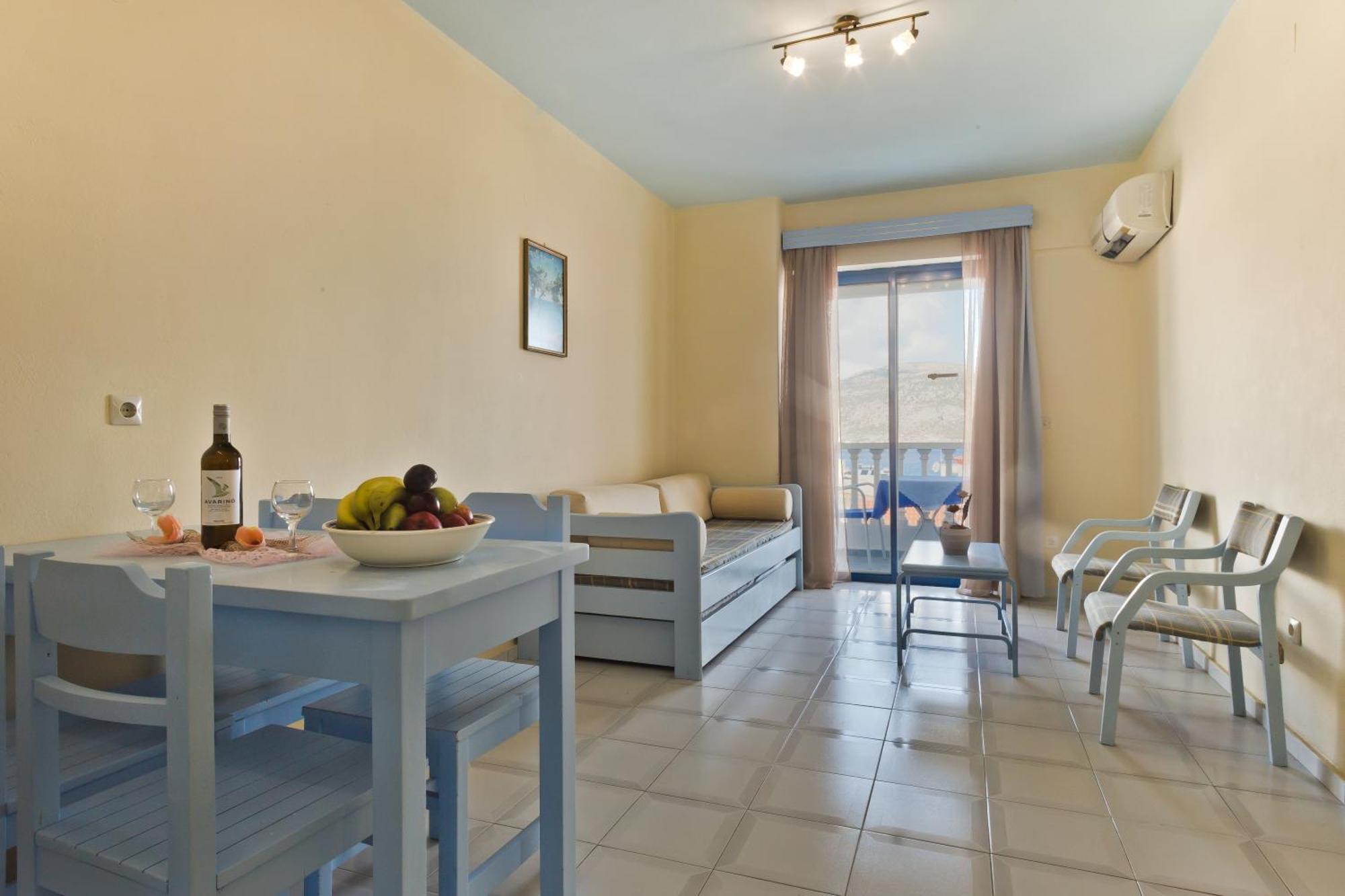 Regina & Hotel apartamentowy Karpatos
